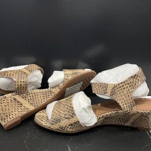 Italian Faux Snakeskin Leather Low Heel